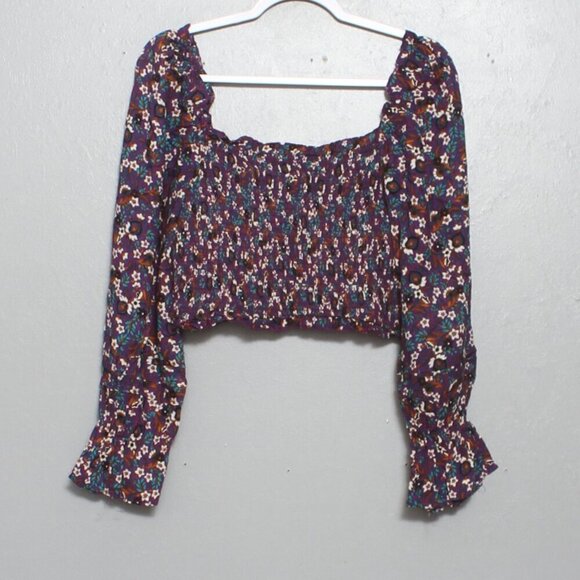 Band of the free nwt AGATHE PURPLE FLORAL SMOCKED TOP - Picture 3 of 11